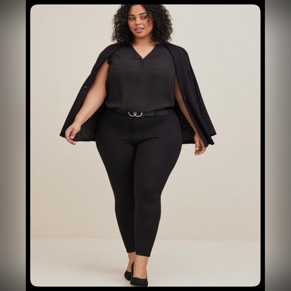 TORRID☆Harper Georgette Sleeveless Blouse - Picture 2 of 6